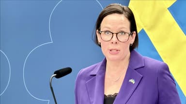 নাগরিকদের ‘দ্রুত’ ইরান ছাড়ার নির্দেশ সুইডেনের image