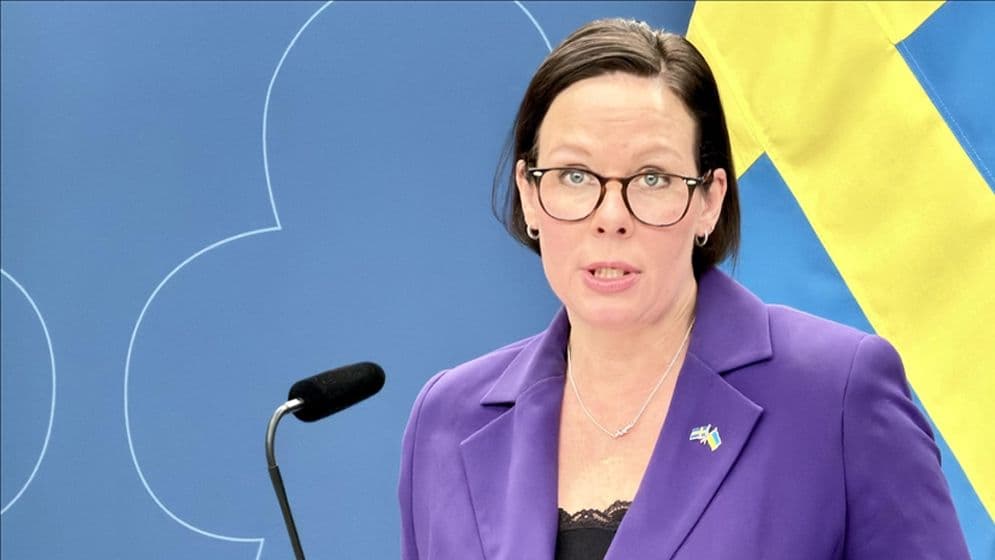 নাগরিকদের ‘দ্রুত’ ইরান ছাড়ার নির্দেশ সুইডেনেরImage