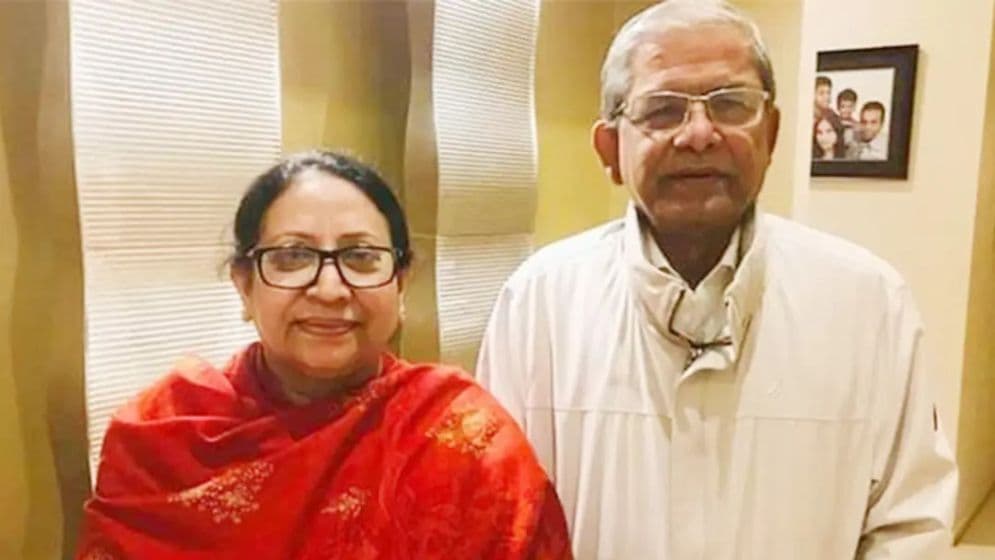 সস্ত্রীক সিঙ্গাপুর গেলেন বিএনপি মহাসচিব