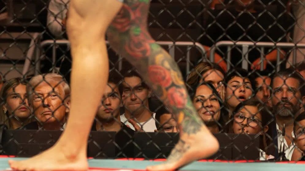 শান্তি আলোচনা যখন ব্যর্থ হচ্ছিল, ট্রাম্প তখন কুস্তি খেলা দেখছিলেন