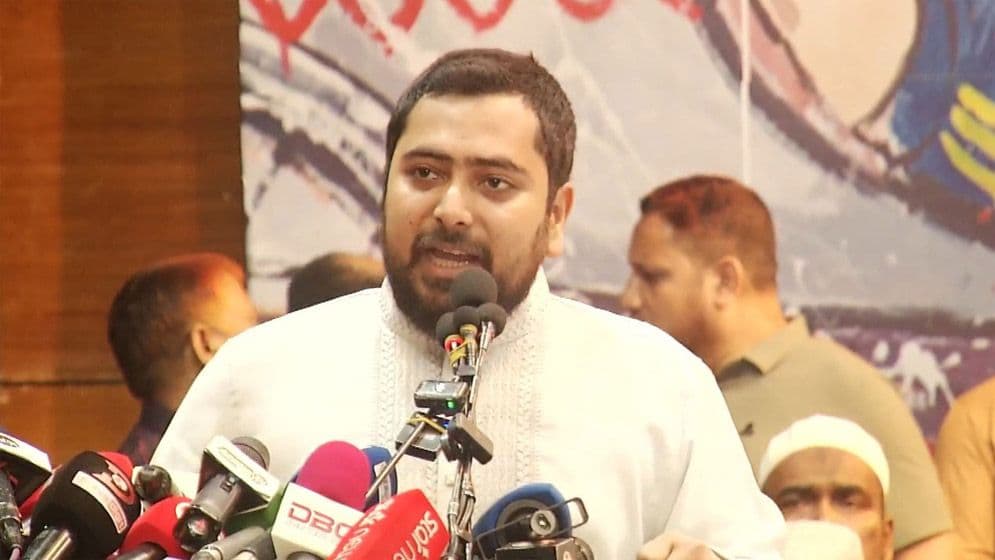 আবারও আন্দোলনের প্রস্তুতি নেওয়ার হুঁশিয়ারি দিলেন নাহিদ ইসলাম