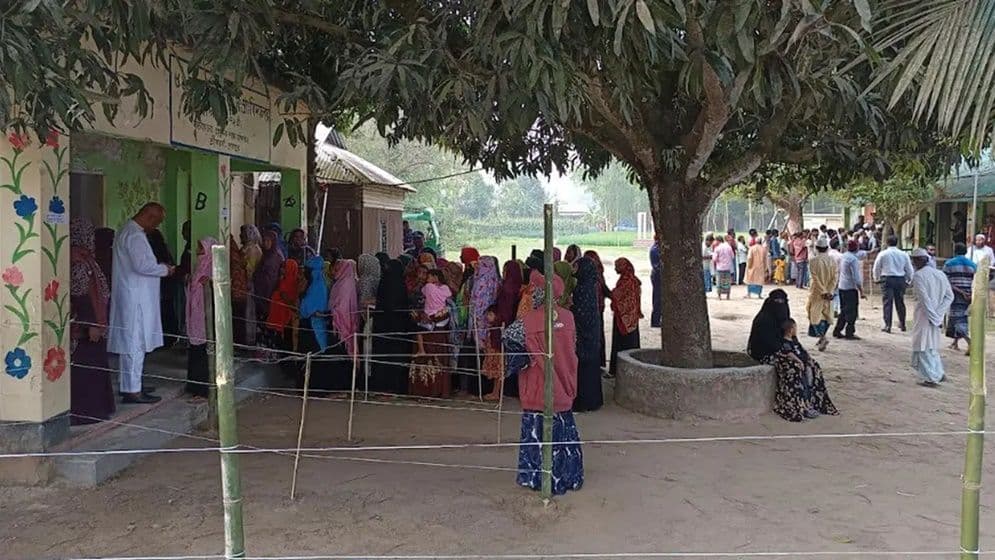 বগুড়া-৬ ও শেরপুর-৩ আসনে ভোটগ্রহণ চলছেImage