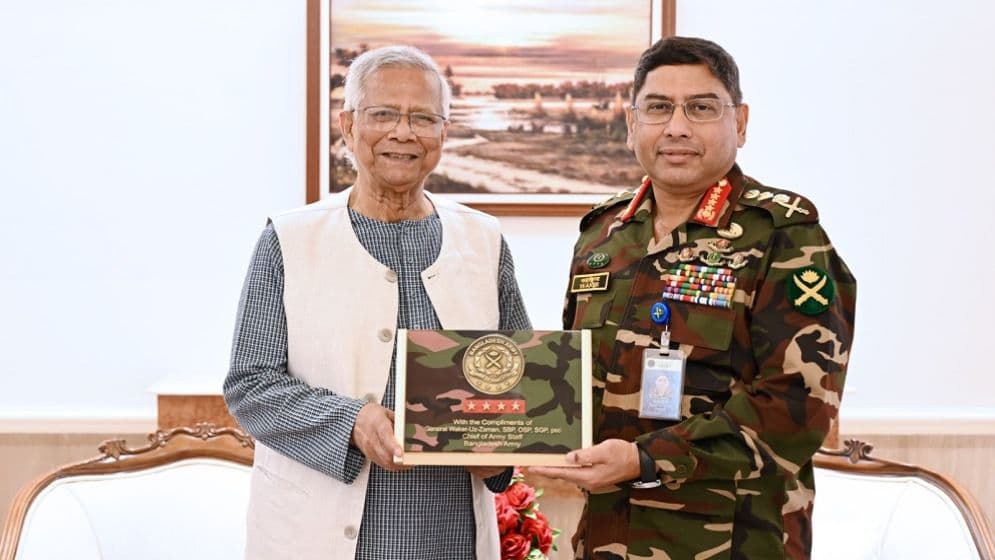প্রধান উপদেষ্টার সঙ্গে সেনাপ্রধানের বিদায়ী সাক্ষাৎImage