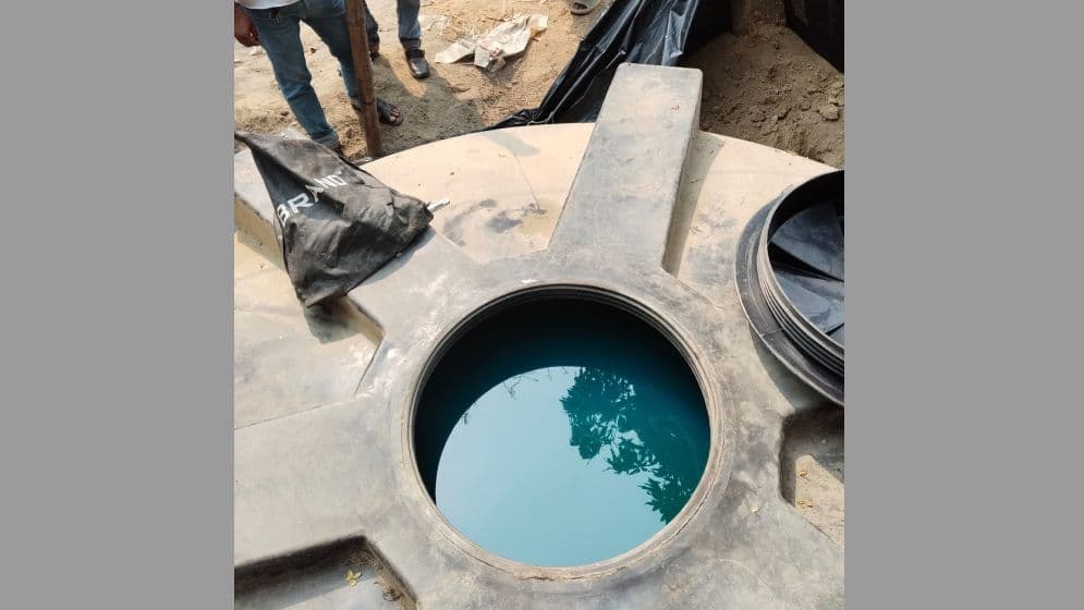 পানির ট্যাংকে ১০ হাজার লিটার জ্বালানি তেল মজুদImage