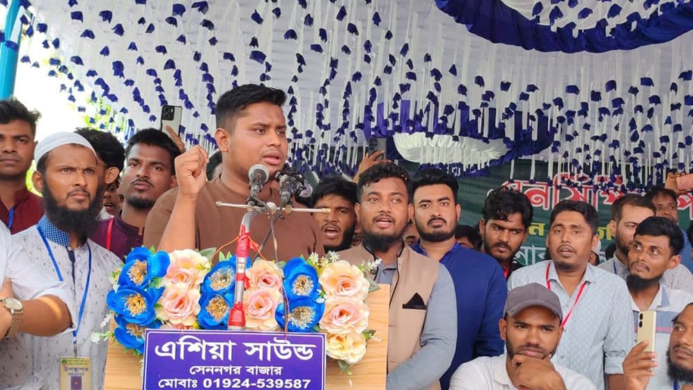 সরকার স্বজনপ্রীতি করে বৈষম্য সৃষ্টি করছে: হাসনাত আবদুল্লাহ