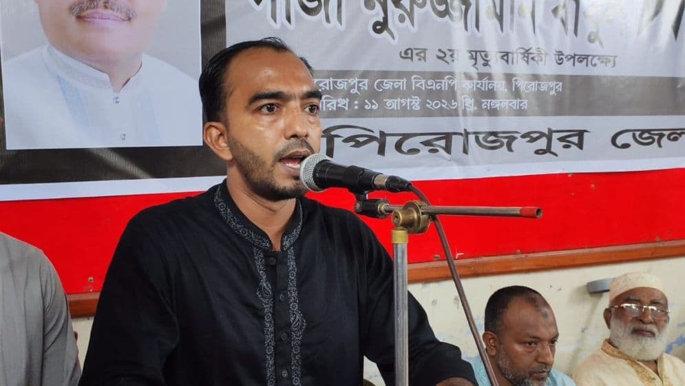 যেখানেই টাকা, সেখানেই আমাদের সিনিয়র নেতৃবৃন্দ