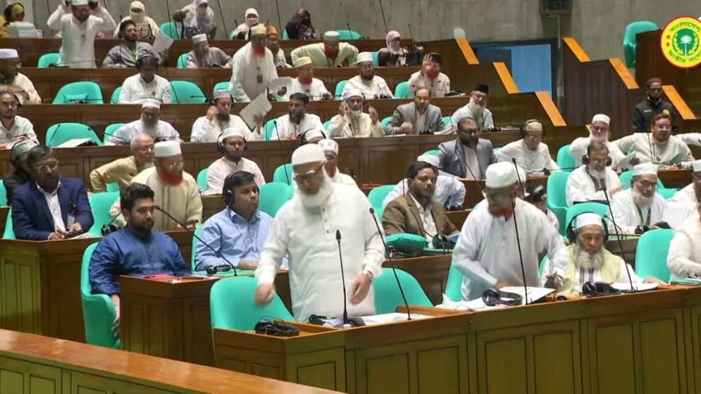 সংসদ থেকে বিরোধী দলের ওয়াকআউট