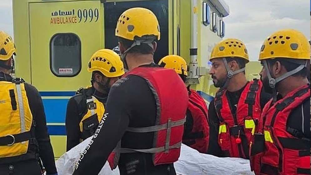 ওমানে বজ্রবৃষ্টির হানায় নিহত ৪, আকস্মিক বন্যা