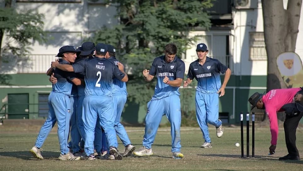 ক্রিকেটেও আর্জেন্টিনার দাপট, উড়ে গেল ব্রাজিল