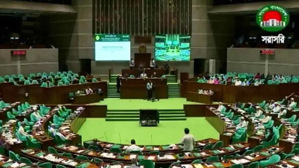 ‘জুলাই সনদের’ আলোচনাকে কেন্দ্র করে সংসদে হইচইImage