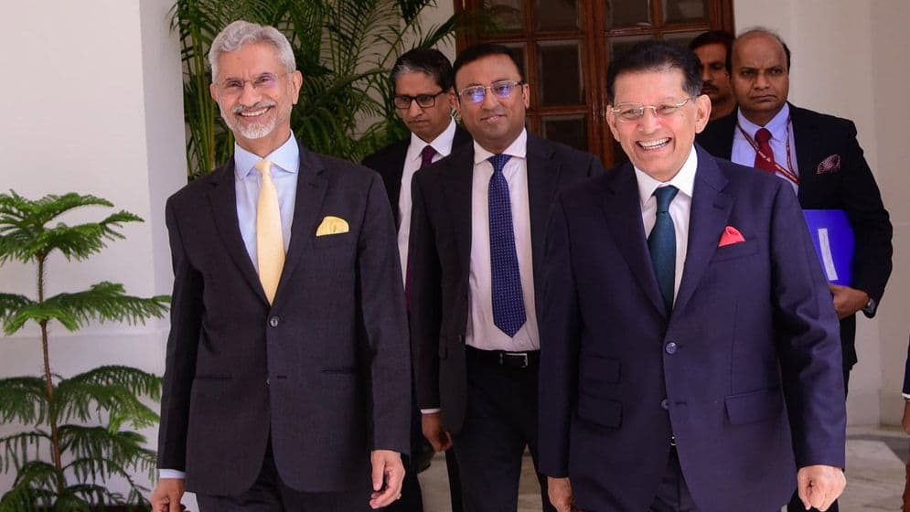 বাংলাদেশ-ভারত সম্পর্ক আরও শক্তিশালী করার অঙ্গীকার