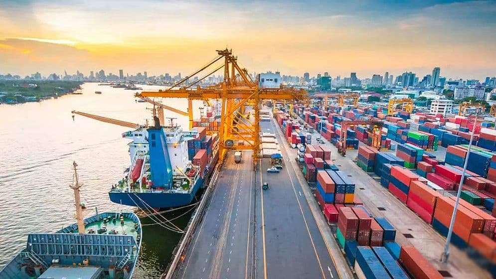 বিদেশিদের হাতে যাচ্ছে না চট্টগ্রাম বন্দর